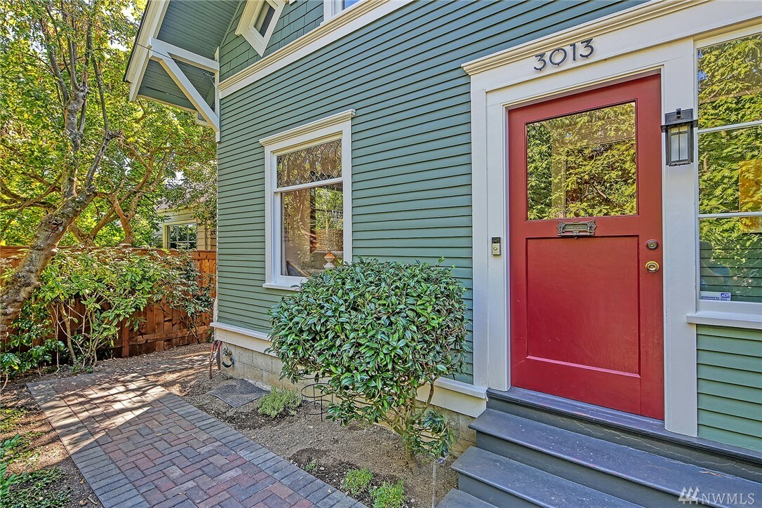 Property Photo: 3013 NW 67th St WA 98117