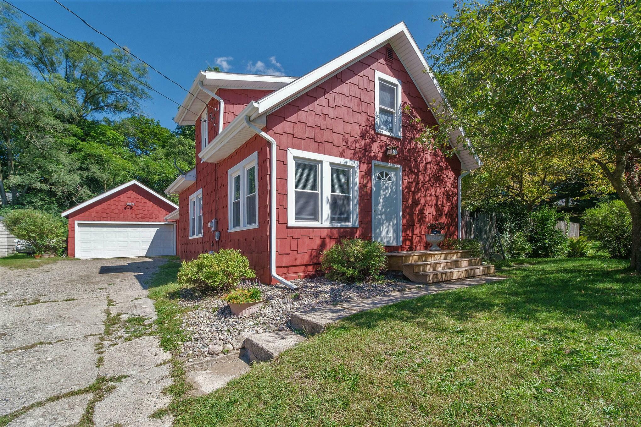 Property Photo:  172 Hutchinson Street  MI 49001 