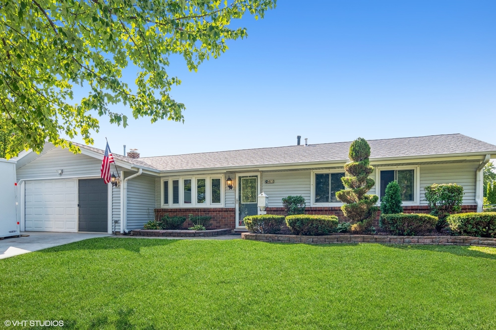 Property Photo:  411 Chopin Court  IL 60193 
