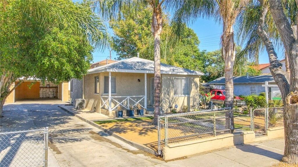 Property Photo:  1413 Mott Street  CA 91340 