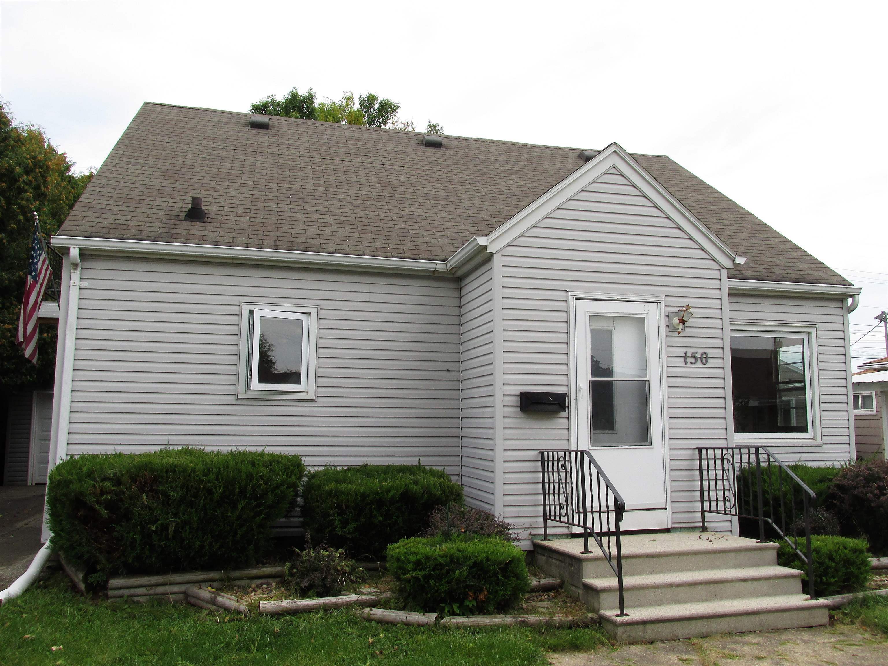 Property Photo:  150 S James Street  WI 54136 