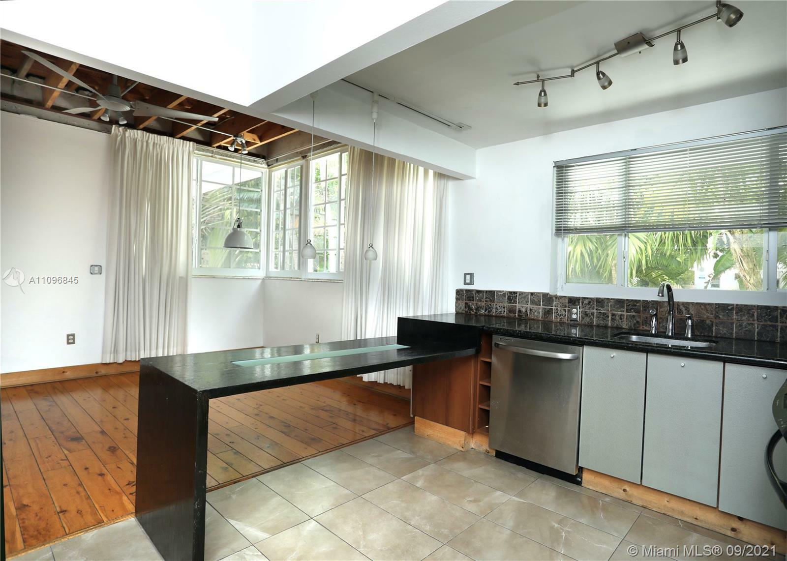 Property Photo:  701 Meridian Ave 1  FL 33139 