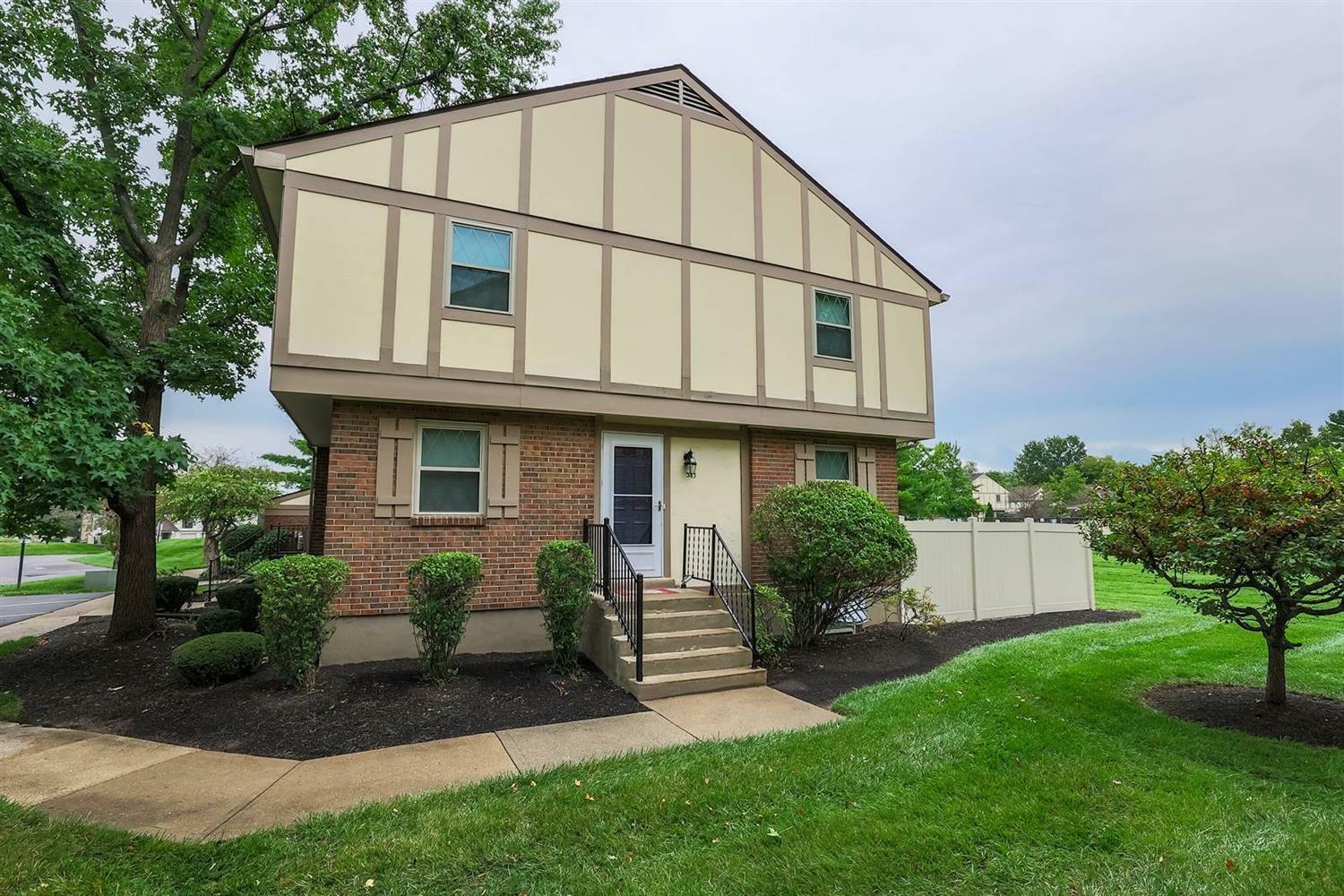 Property Photo: 343 Bexley Ct OH 45040