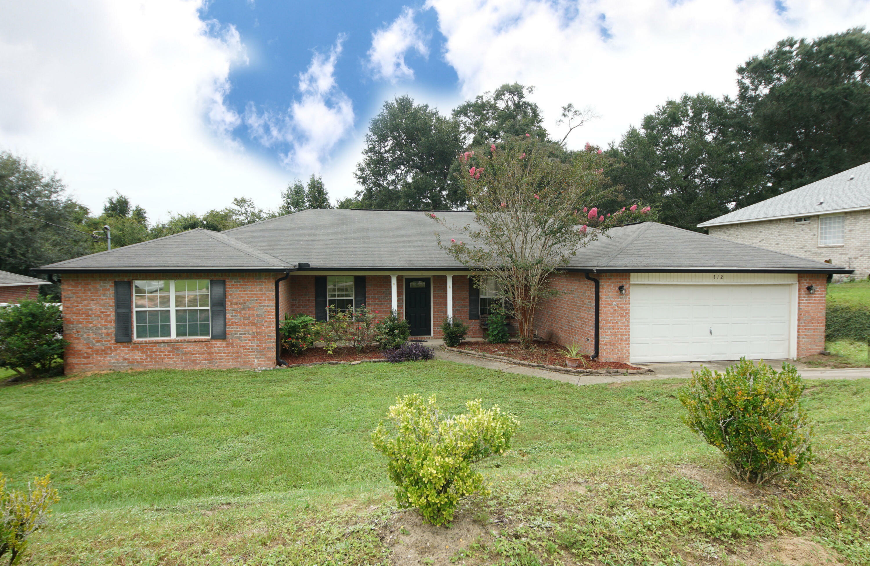 Property Photo:  312 Egan Drive  FL 32536 