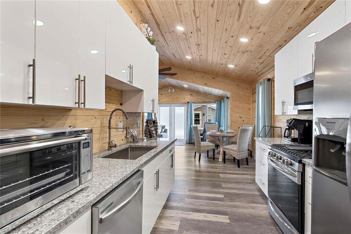 Property Photo:  37 Braden Castle Drive  FL 34208 