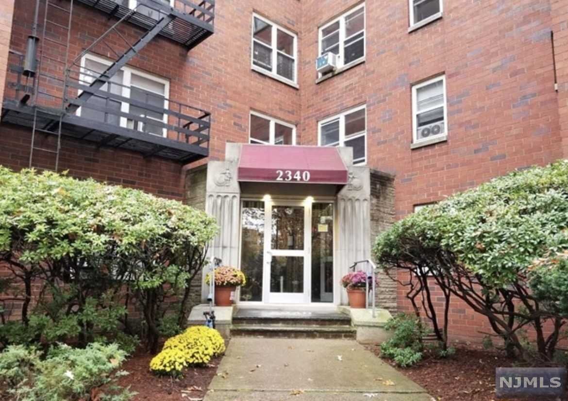 Property Photo:  2340 Linwood Avenue 5A  NJ 07024 