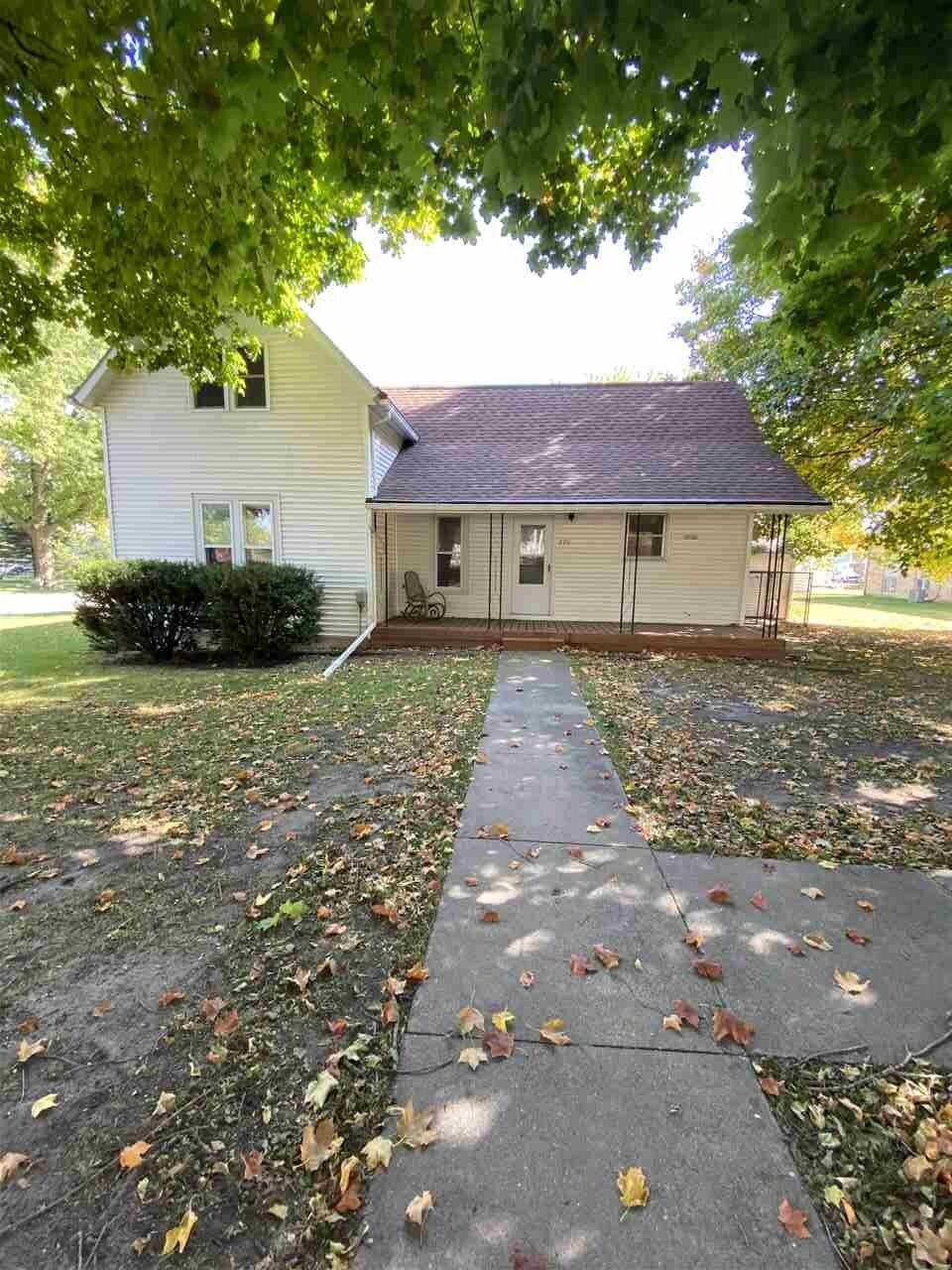 Property Photo:  220 N Washington Street  IA 50619 