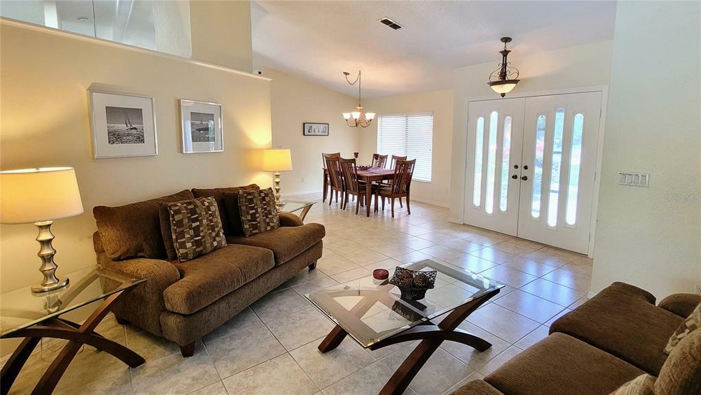 Property Photo:  5409 Lydia Court  FL 34608 