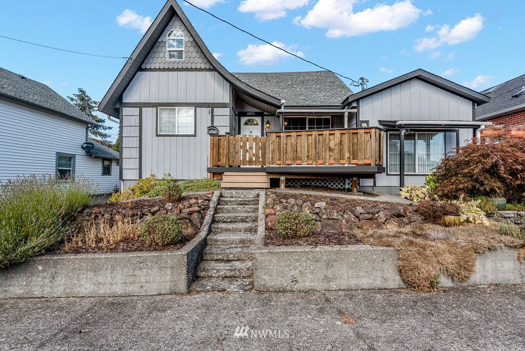 Property Photo: 605 Church Street WA 98626