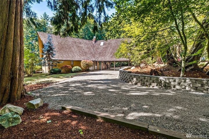 Property Photo: 26065 SE 159 Place WA 98027