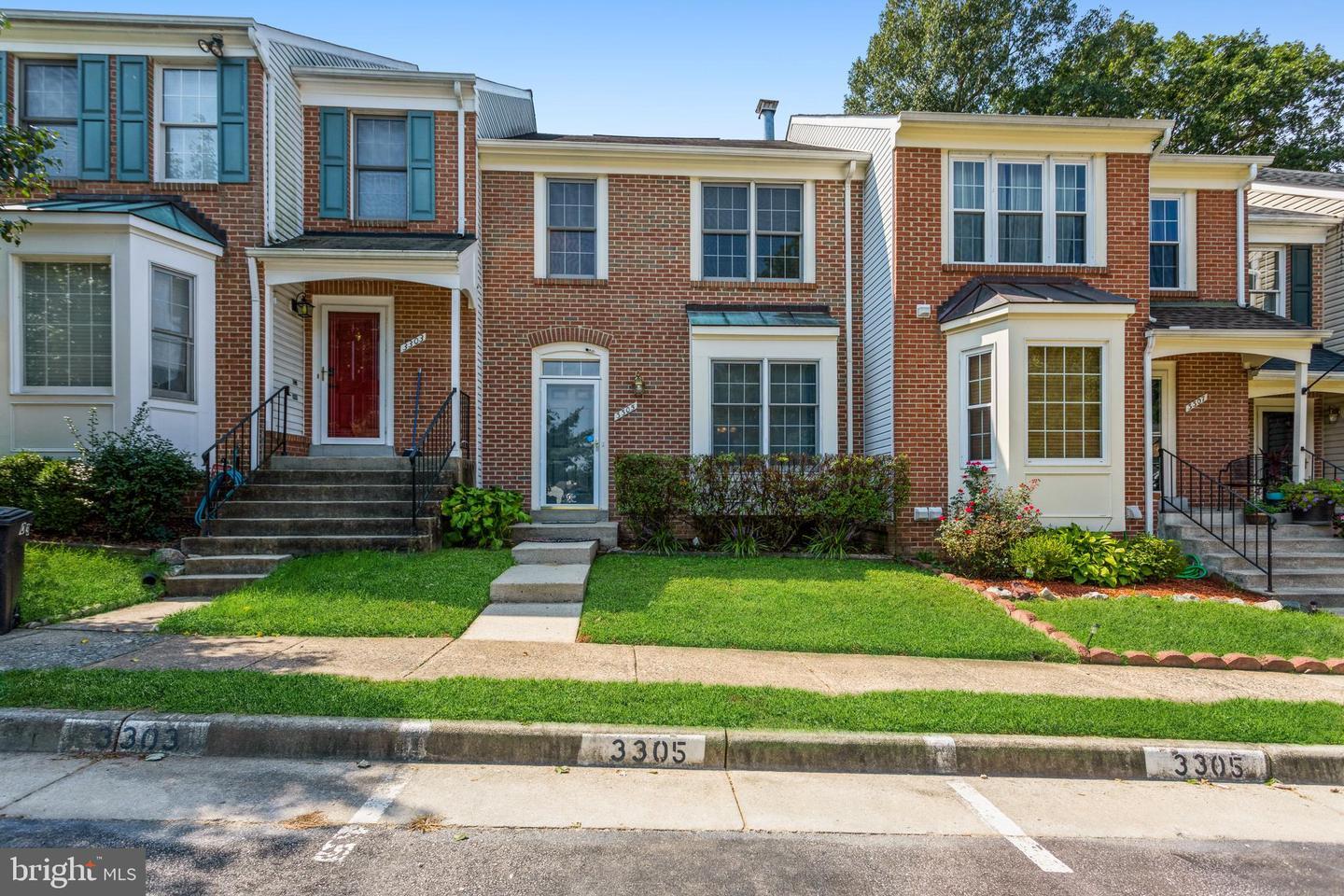 Property Photo: 3305 Cullers Court VA 22192