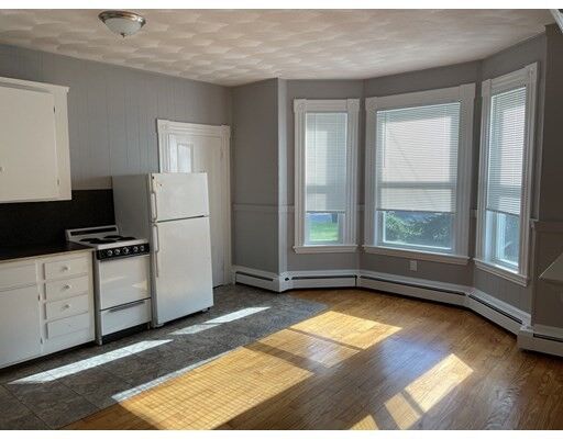 Property Photo:  29 Conant Street 1  MA 01923 