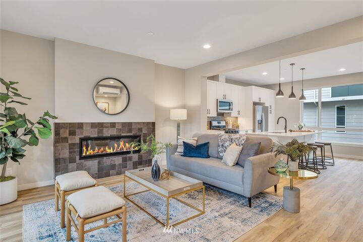 Property Photo:  22423  77th Avenue W A1  WA 98026 