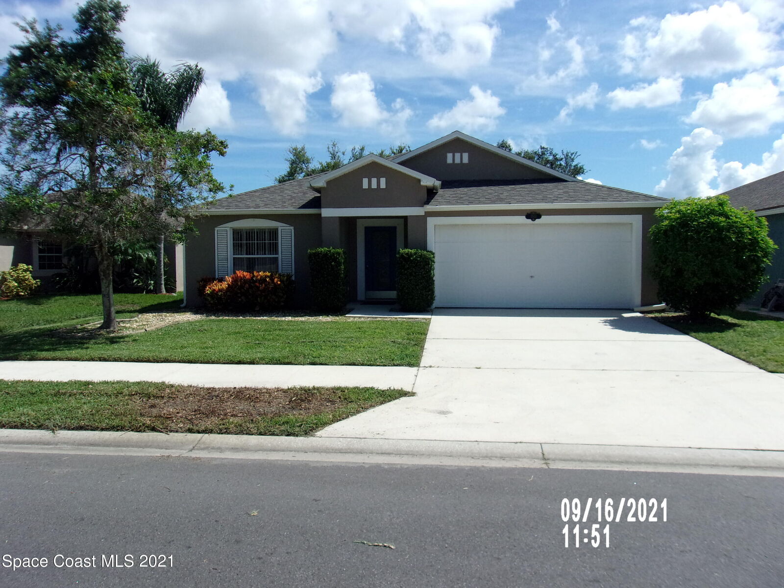 Property Photo: 1511 Talamore Lane FL 32940