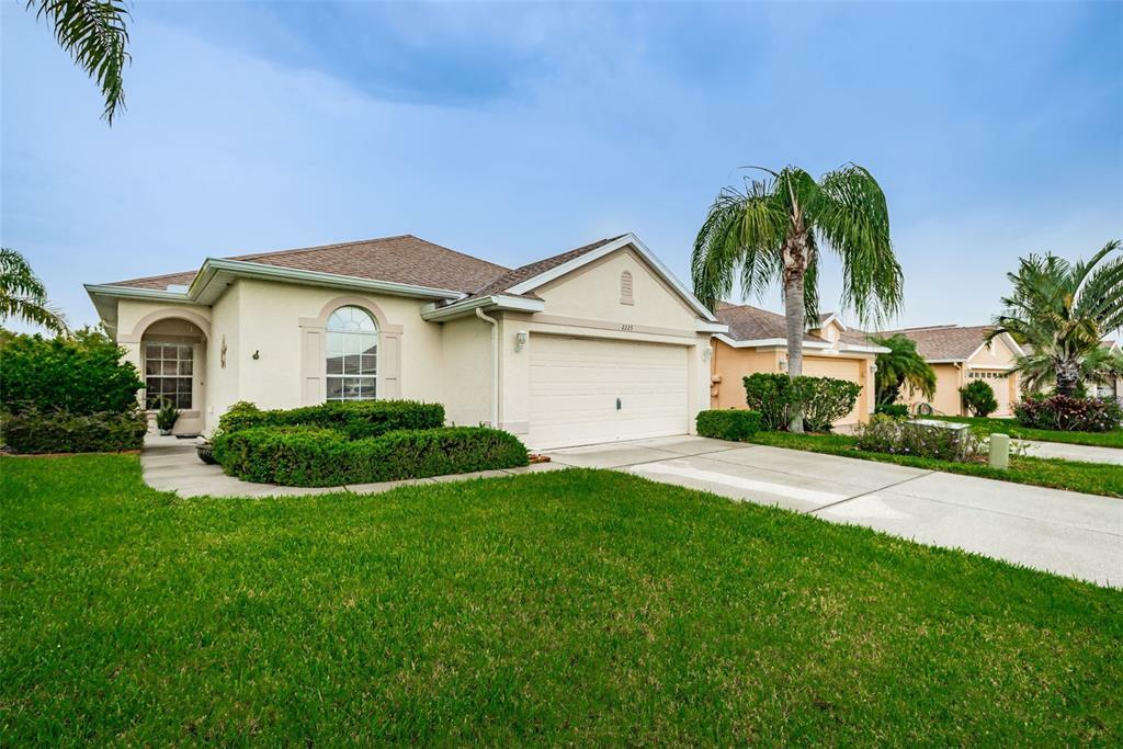 Property Photo:  2223 Pleasant Hill Lane  FL 34691 