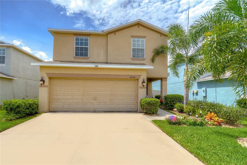 Property Photo:  4938 Reflecting Pond Circle  FL 33598 