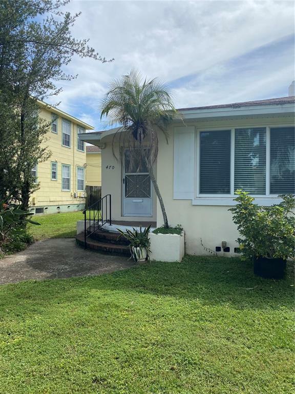 Property Photo:  470 15th Avenue N  FL 33704 