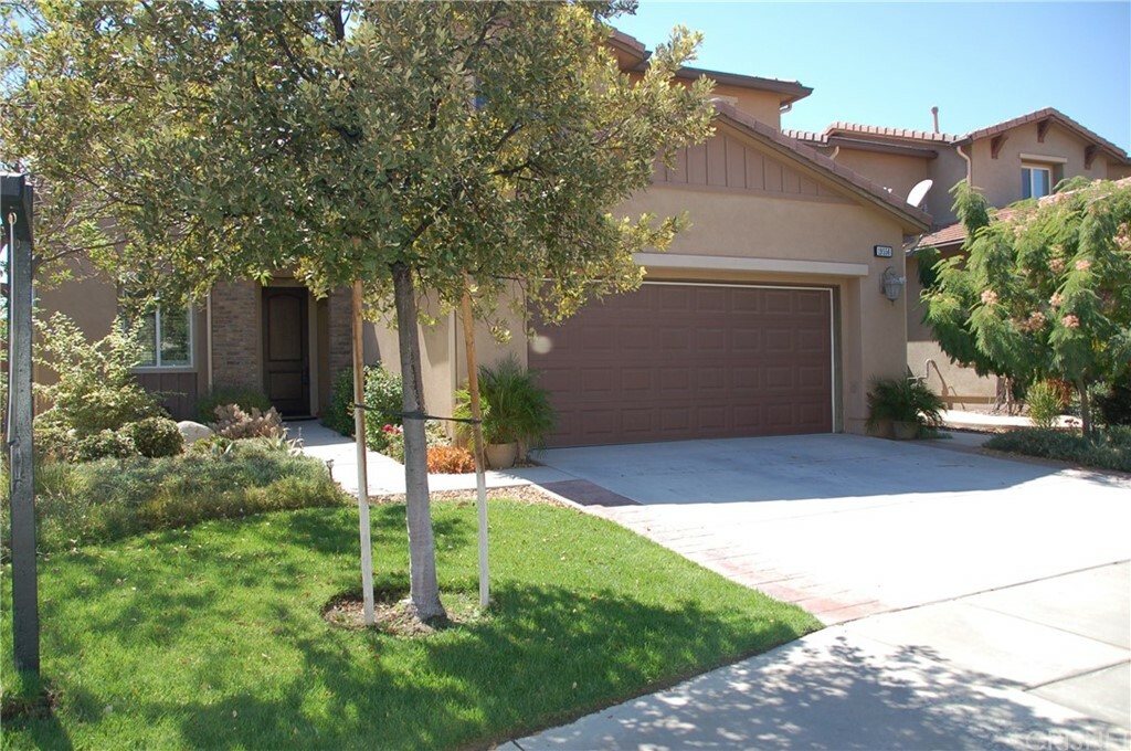 Property Photo:  19556 Lanfranca Drive  CA 91350 