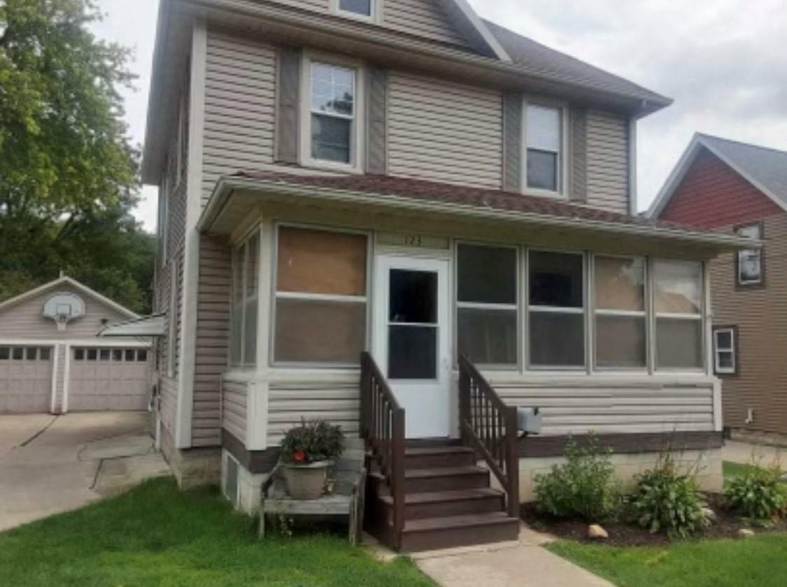 Property Photo:  123 Lacrosse St  WI 53916 