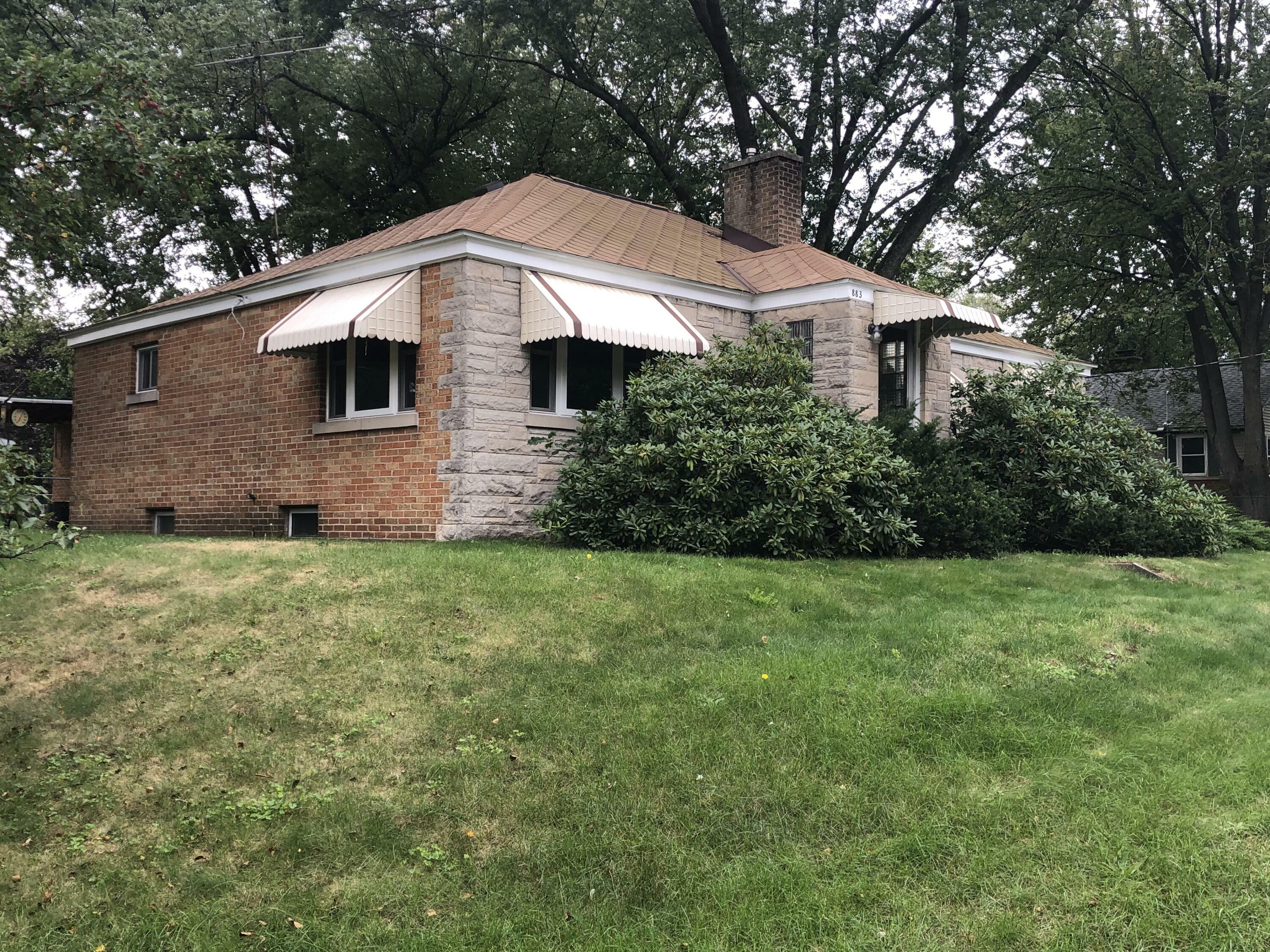 Property Photo:  883 W Hackley Avenue  MI 49441 