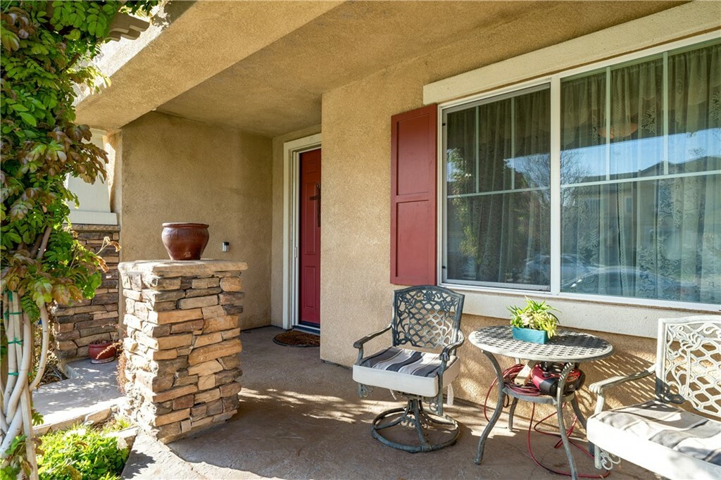 Property Photo:  13724 Beaconsfield Lane  CA 92880 