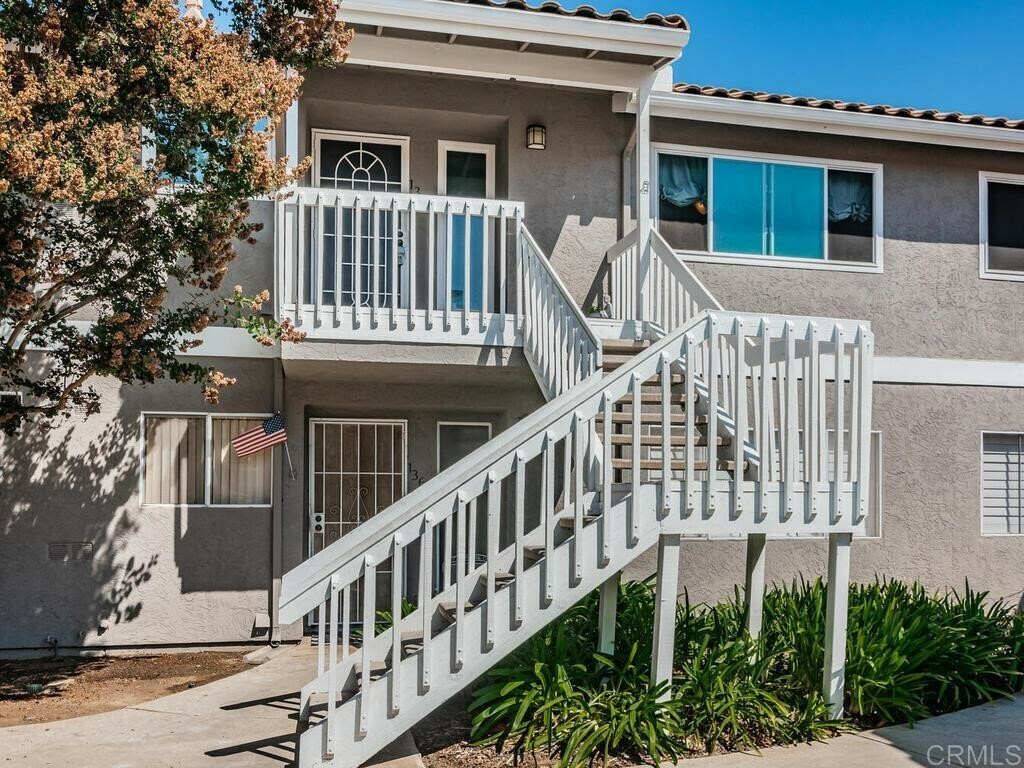 Property Photo:  1370 Palomar Pl  CA 92084 