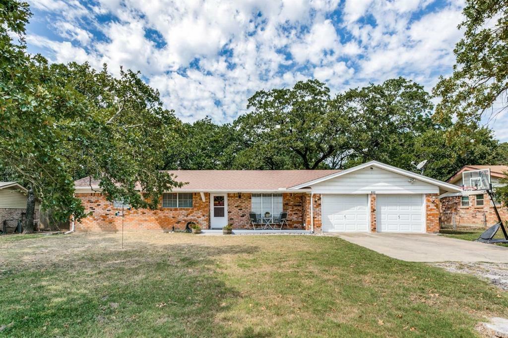 Property Photo:  125 N Ash Avenue  TX 76020 