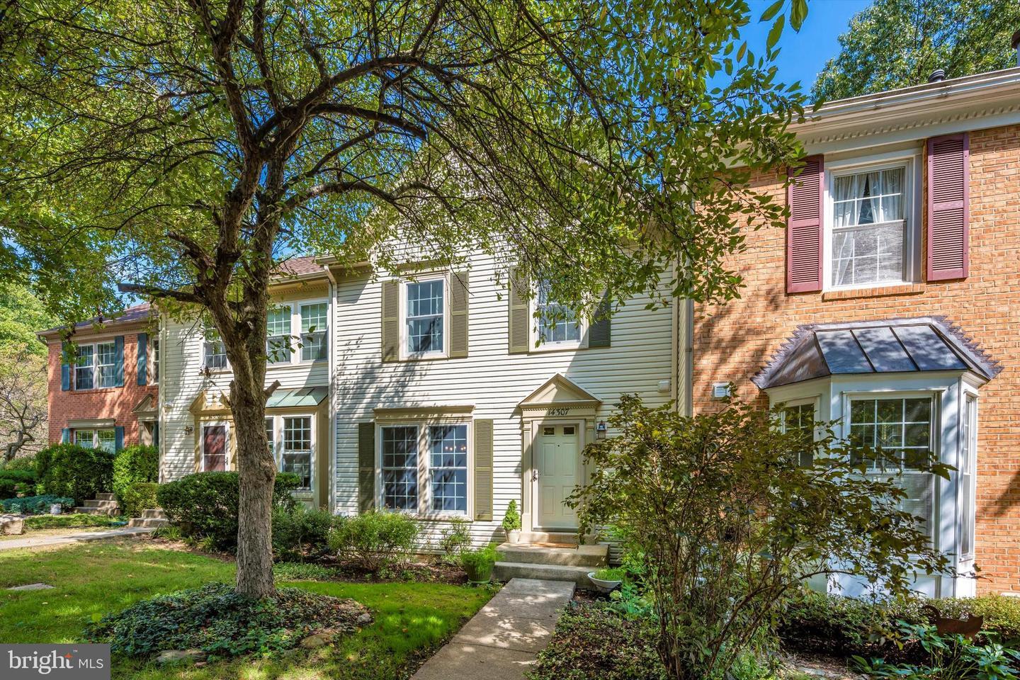 Property Photo:  14307 Long Channel Drive  MD 20874 