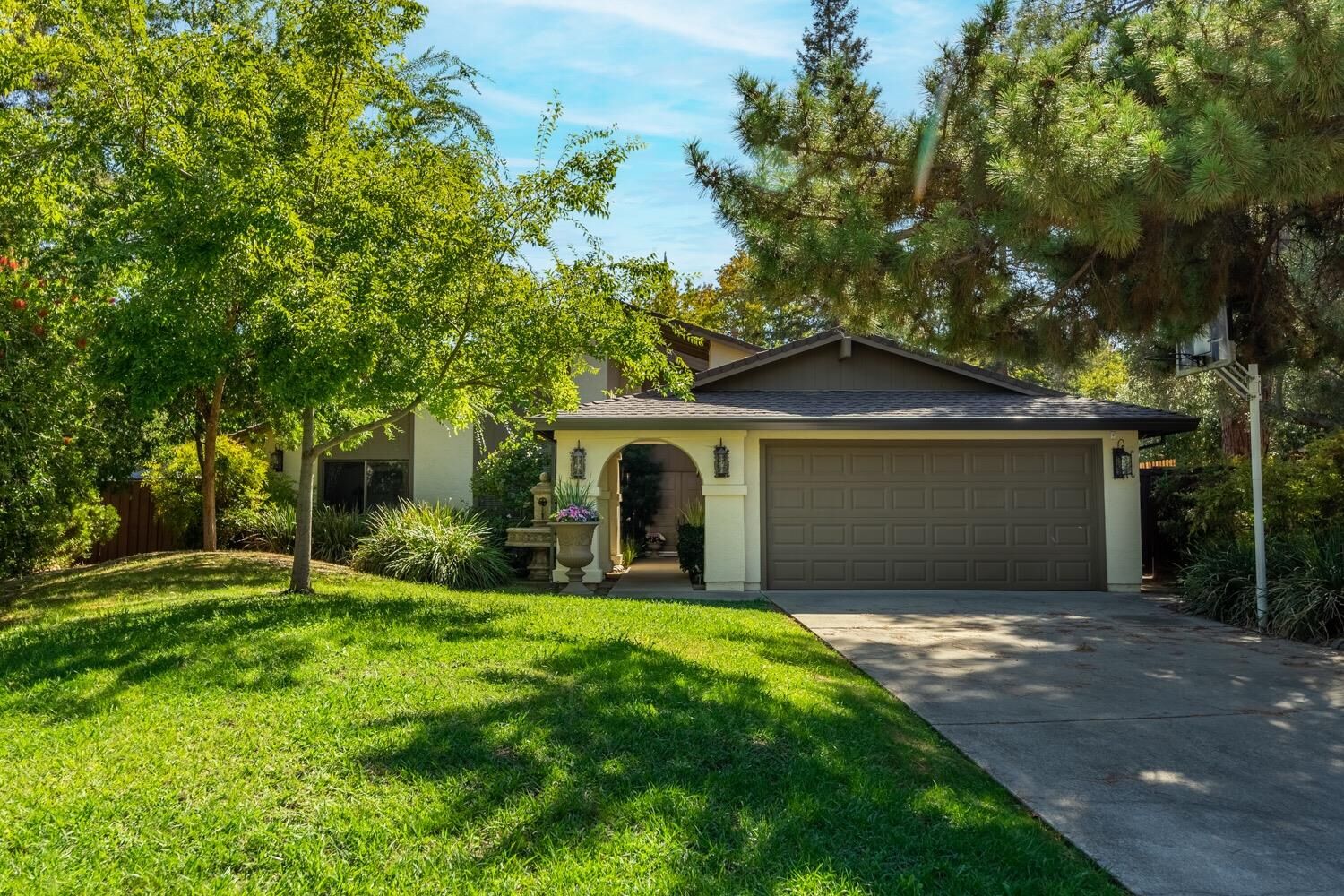 Property Photo:  8484 Menke Way  CA 95610 
