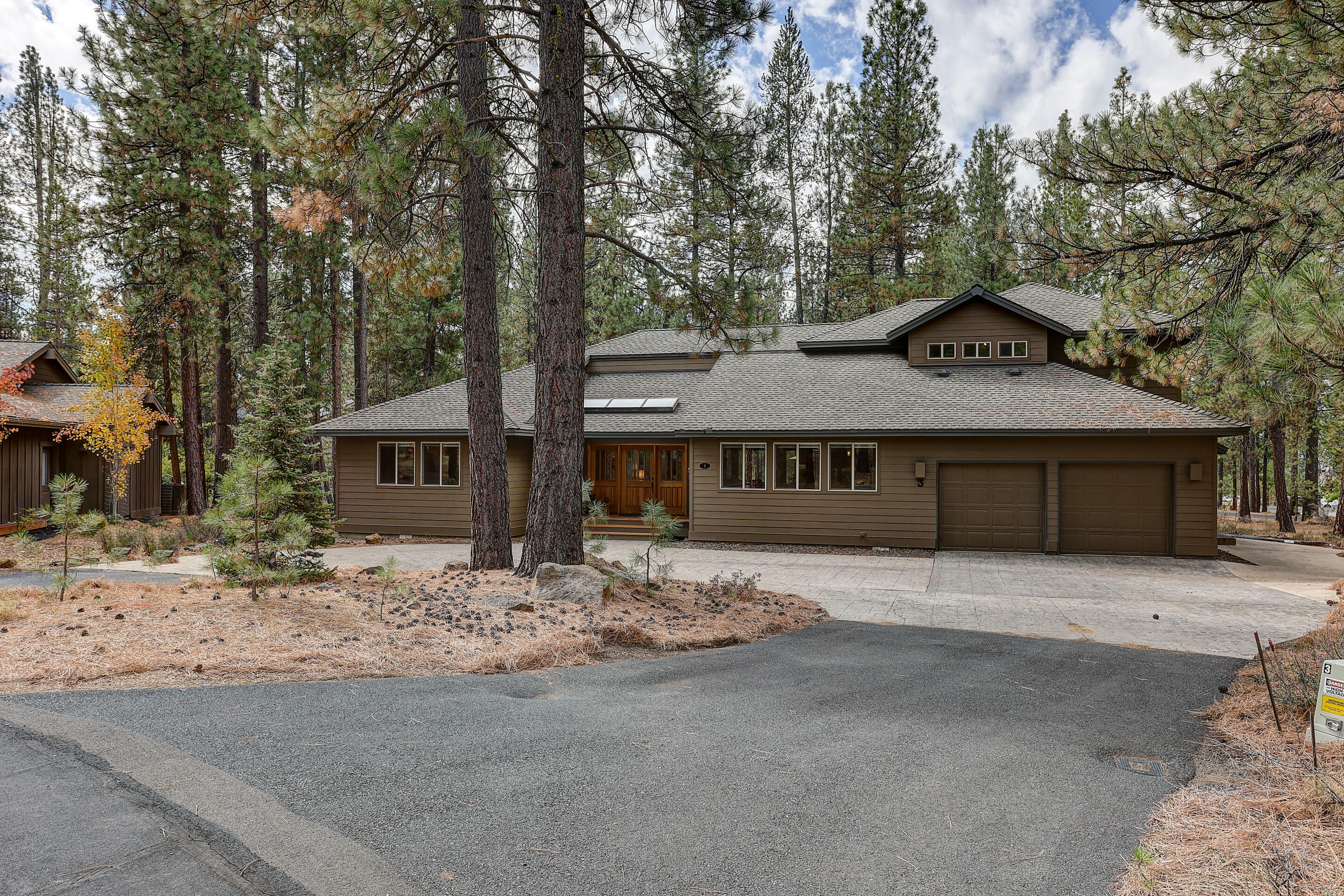 57475 Newberry Lane  Sunriver OR 97707 photo