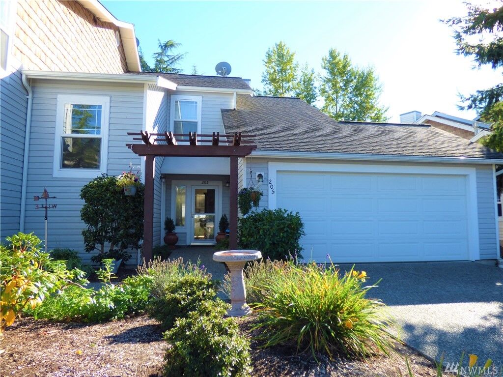 Property Photo: 7214 Centerville Ct 205 WA 98292