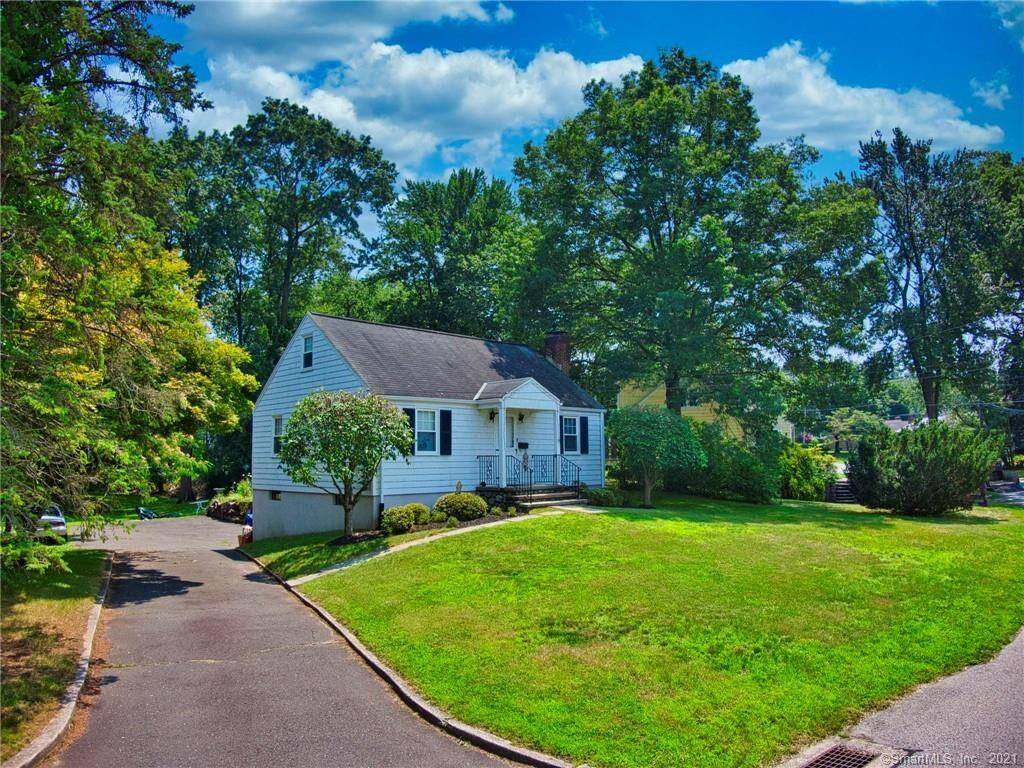 Property Photo:  11 Alrowood Drive  CT 06851 