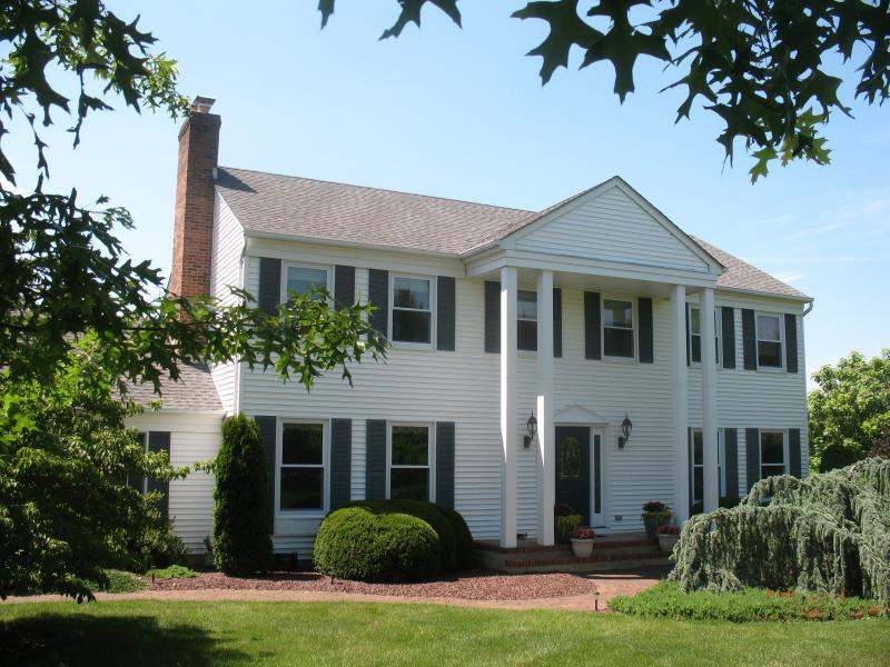 Property Photo: 16 Rittenhouse Cir NJ 08822