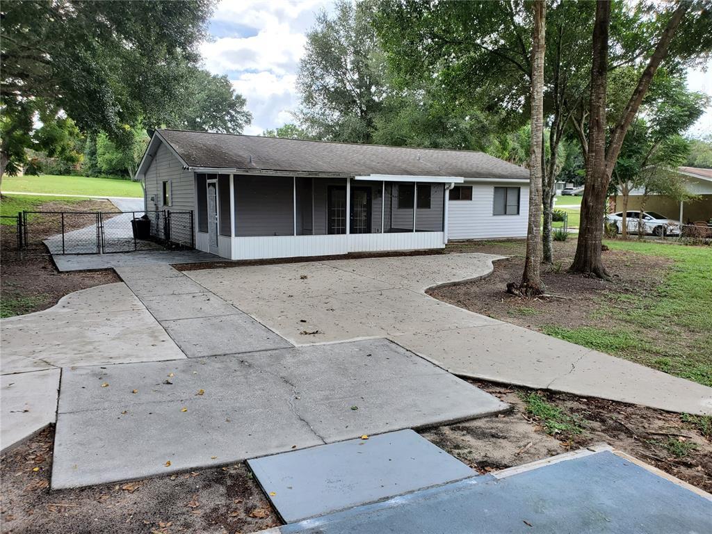 Property Photo: 17 Spring Way FL 34472