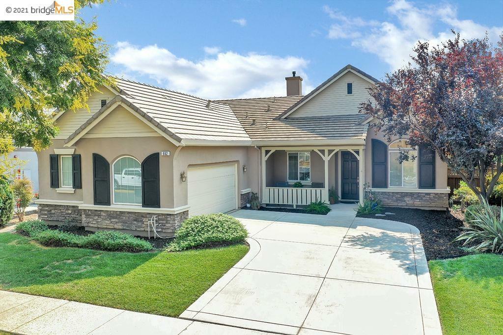Property Photo: 662 Ray St CA 94513