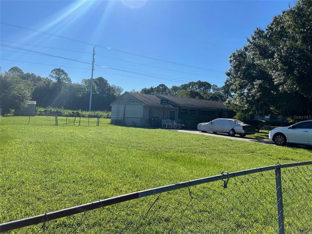 Property Photo:  3713 N Econlockhatchee Trail  FL 32817 