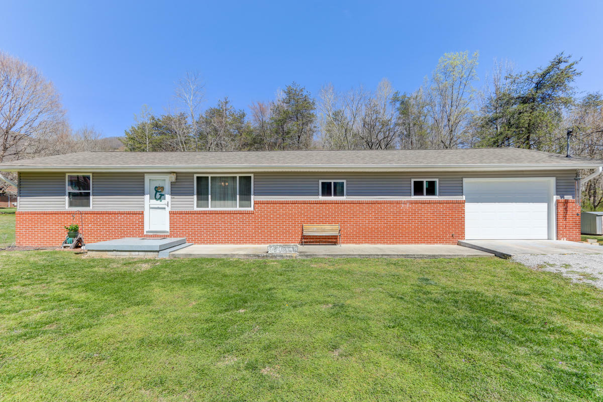 218 Lee Village  Harriman TN 37748 photo