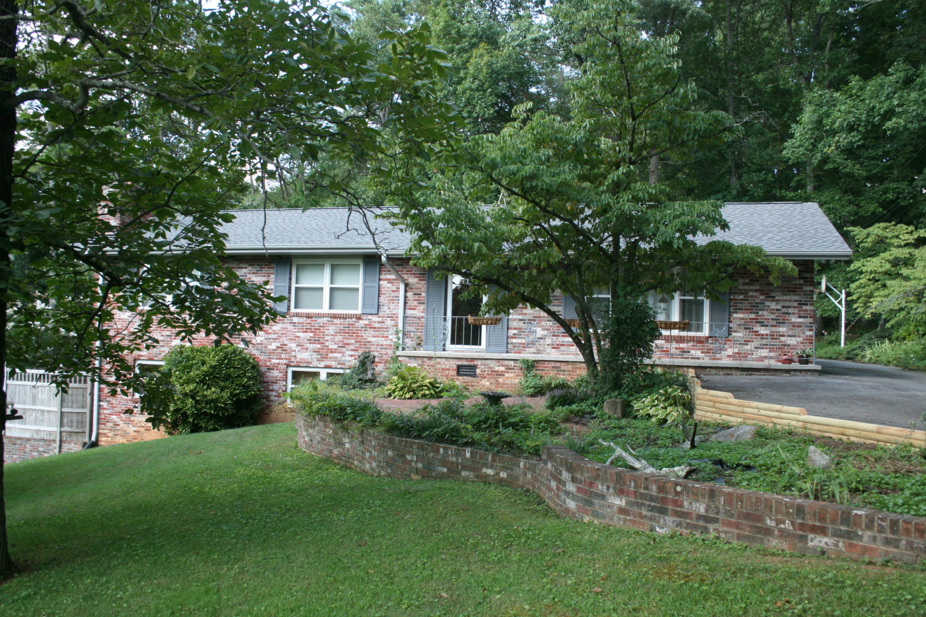 Property Photo:  5405 Fontaine Rd  TN 37920 