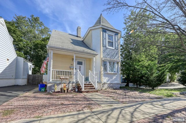 Property Photo:  549 Freeman Street  NJ 07071 