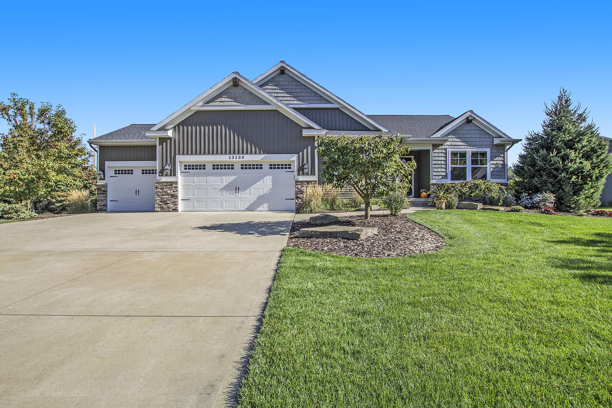 Property Photo: 13120 Cedarberry Avenue MI 49417