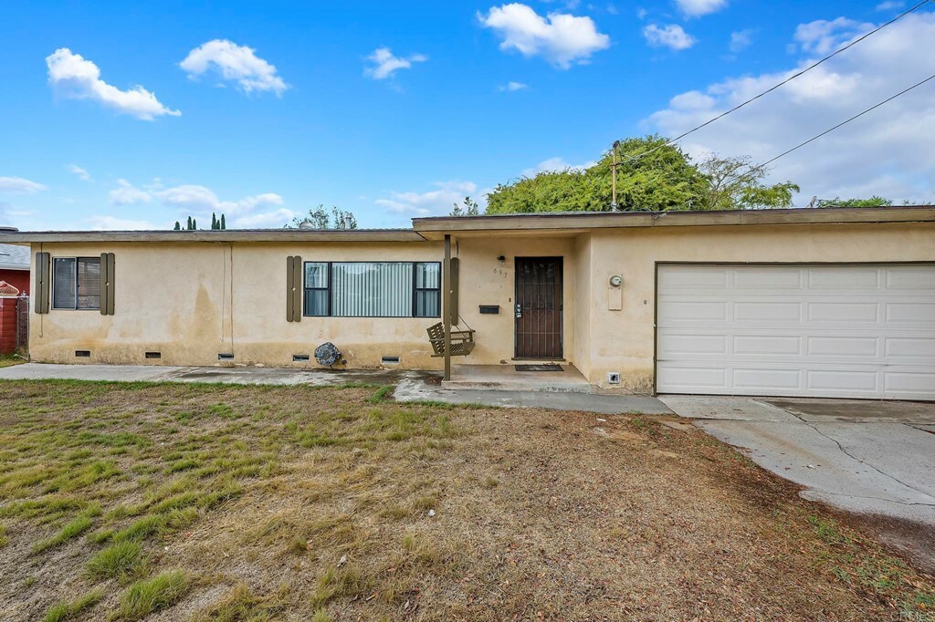 Property Photo:  693 N Rose Street  CA 92027 