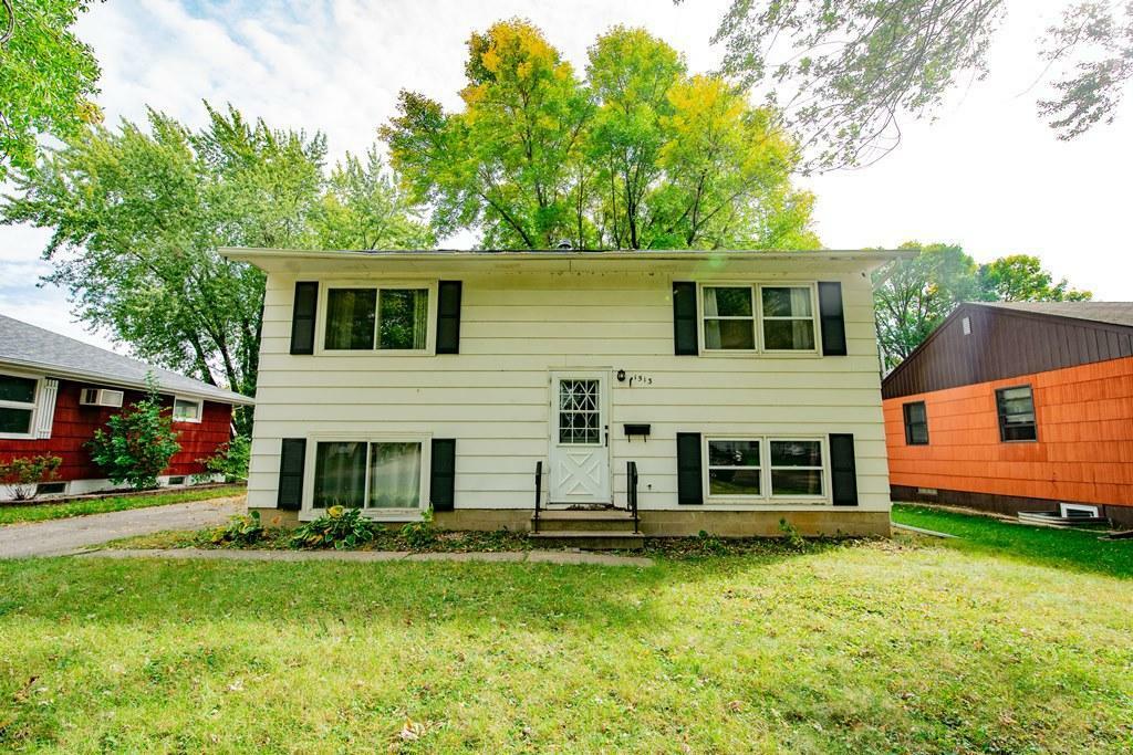 Property Photo:  1513 Edina Avenue  MN 56007 