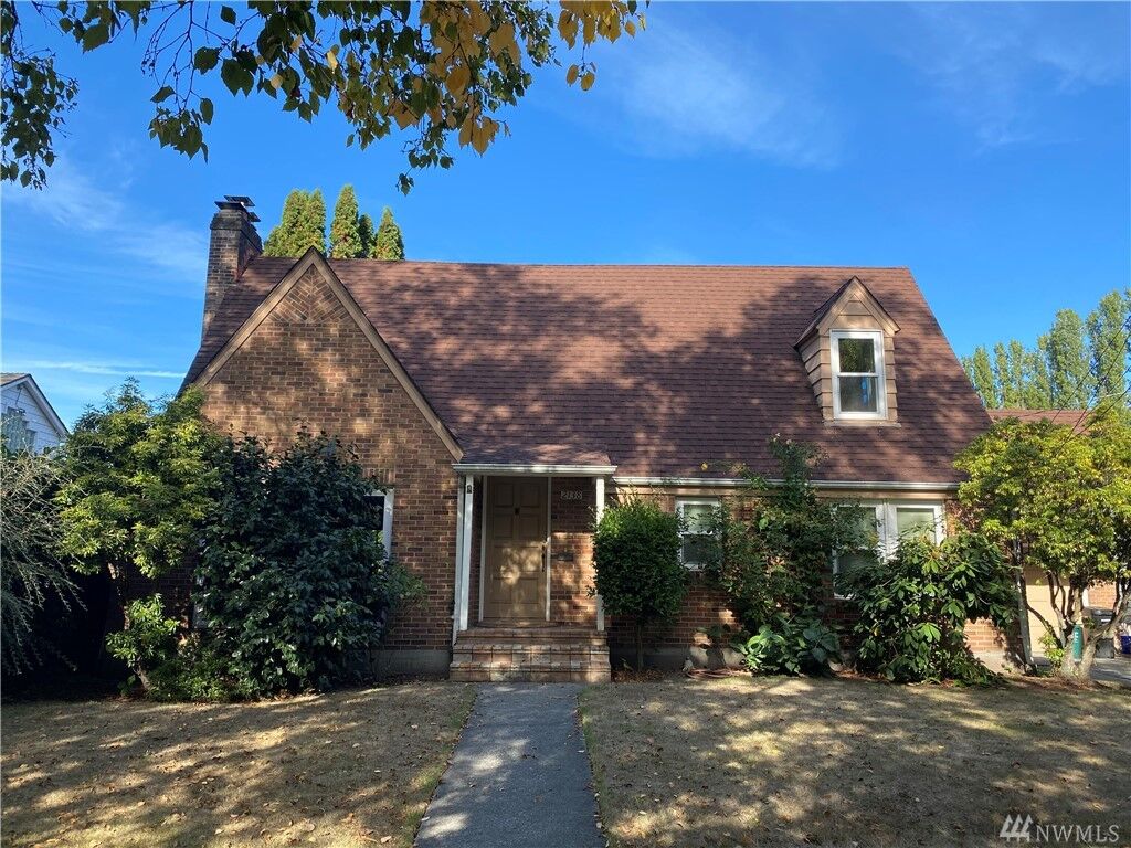 Property Photo: 2138 Boyer Ave E WA 98112