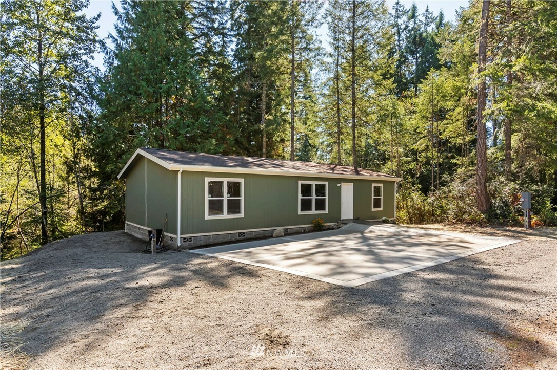 Property Photo:  180 E Peebles Court  WA 98584 