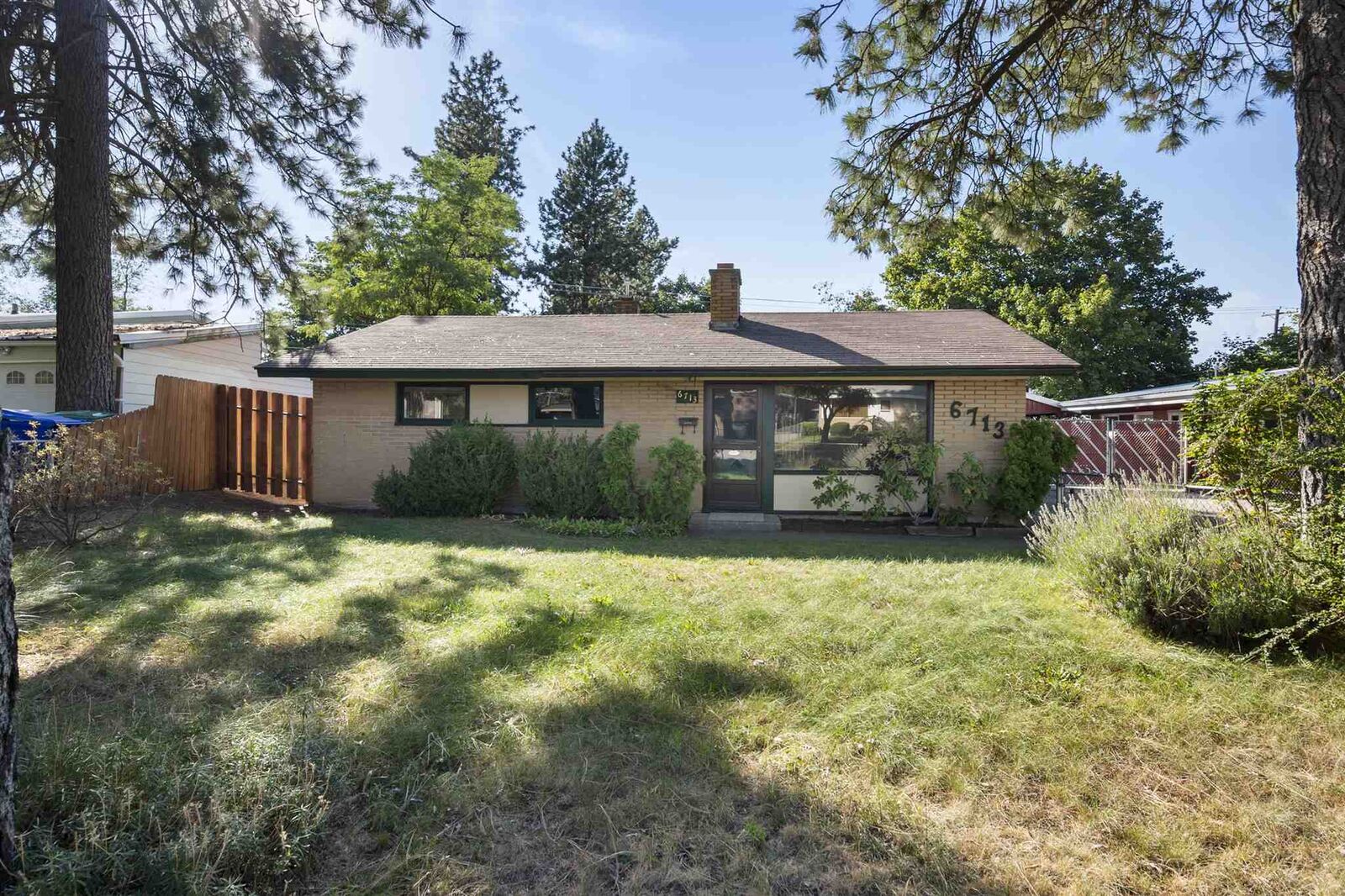 Property Photo: 6713 N Howard St WA 99208