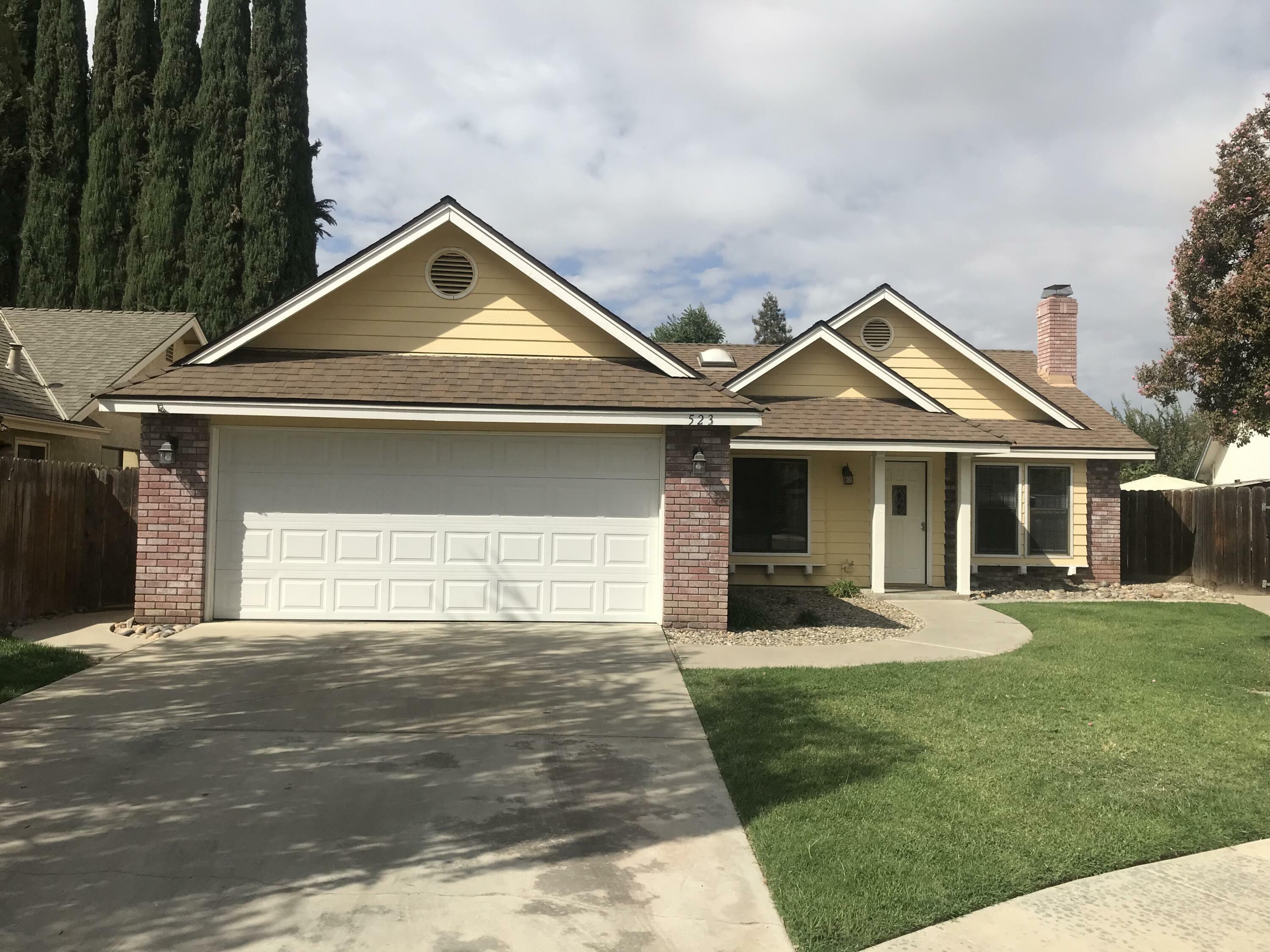 523 N Cottonwood Court  Visalia CA 93291 photo