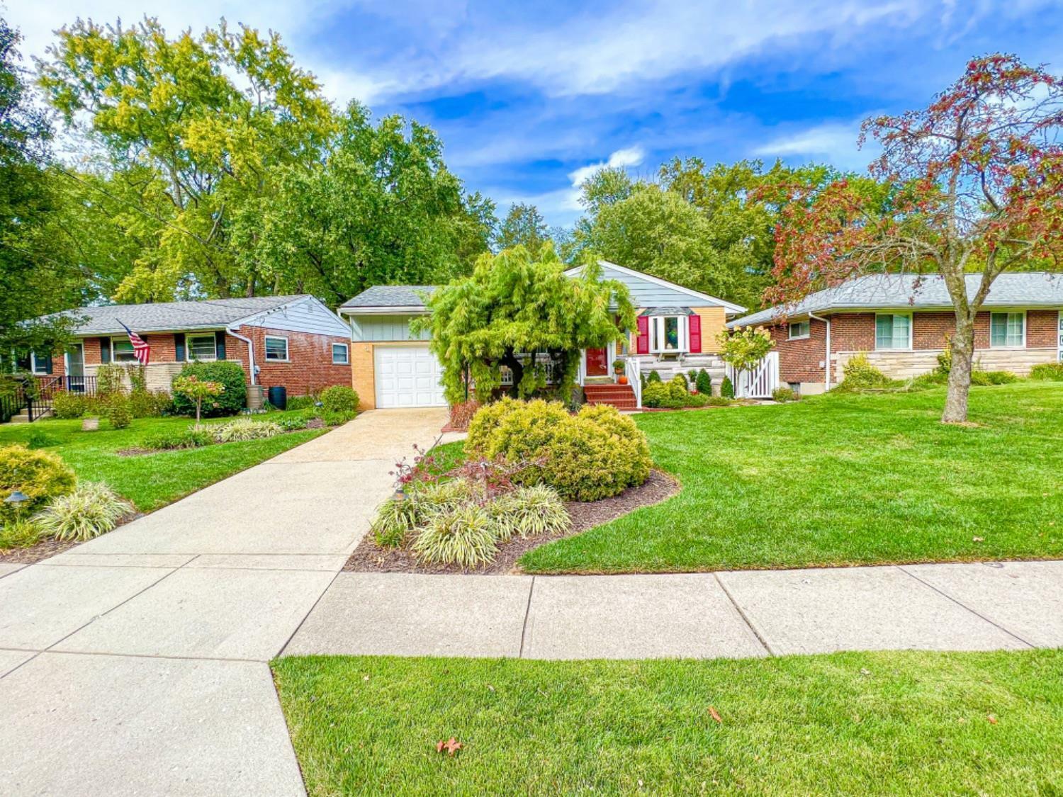 Property Photo: 5328 Cleander Dr OH 45238