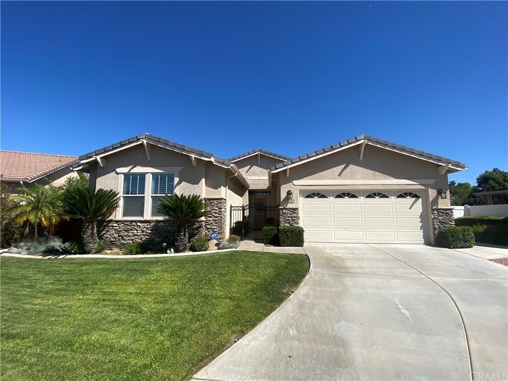 Property Photo:  39550 Chappellet Circle  CA 92563 