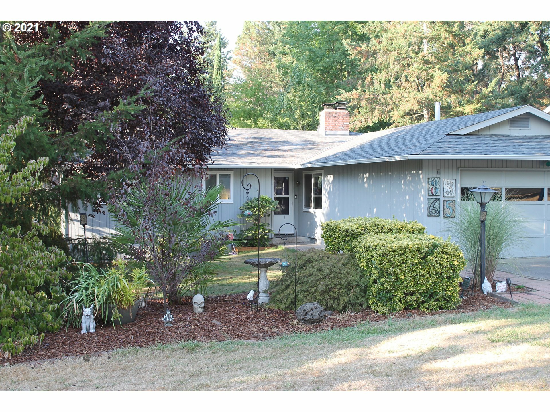 Property Photo:  8365 SW Mapleleaf St  OR 97223 