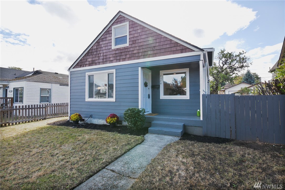 Property Photo: 2520 S 14th St WA 98405
